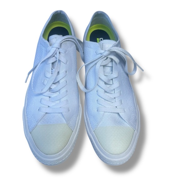CONVERSE Chuck Taylor MEN SZ 9 women Sz 11